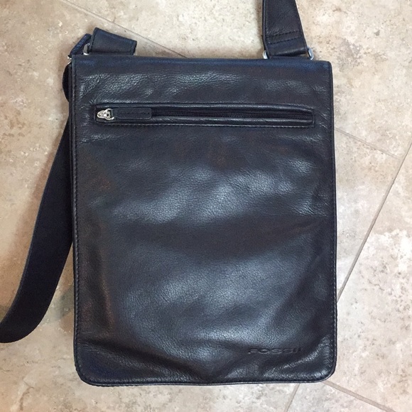 fossil leather travel bag